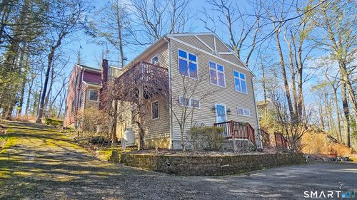 29 Carol St, Danbury, CT, 06810-8308 | Card Image