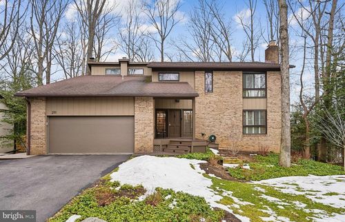 2111 Lirio Ct, RESTON, VA, 20191-1307 | Card Image