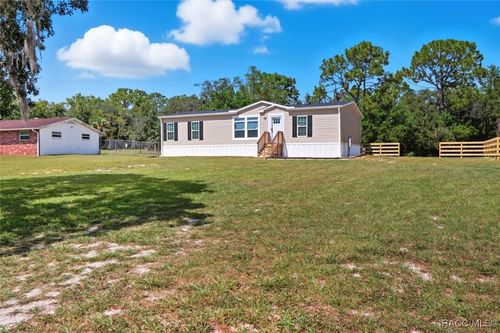 6803 W Avocado St, Crystal River, FL, 34429-9419 | Card Image