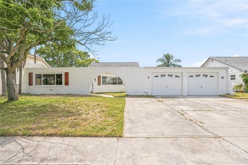 3611 Delta Pl, HOLIDAY, FL, 34691-1108 | Card Image