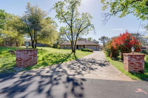 1874 Sweetwater Ct, Cool, CA, 95614-2220 | Card Image