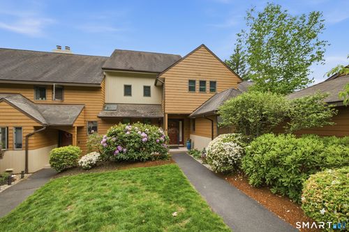 4-4 Biltmore Park, Bloomfield, CT, 06002-2141 | Card Image
