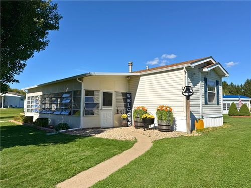 1601 Jr Dr, Grove City, PA, 16127-9303 | Card Image