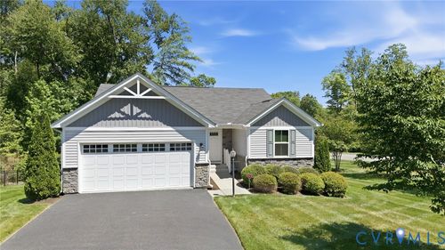 831 Vickilee Rd, North Chesterfield, VA, 23236-2382 | Card Image
