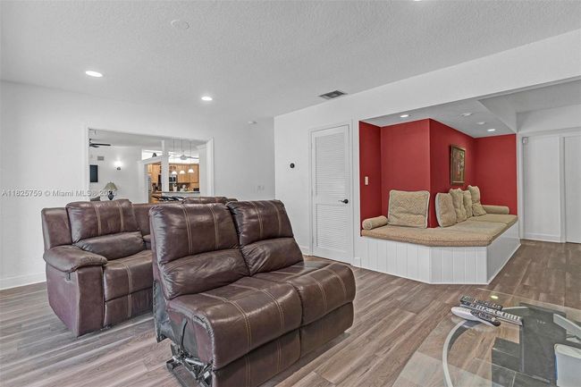 3424 Pierce St, House other with 4 bedrooms, 3 bathrooms and null parking in Hollywood FL | Image 17