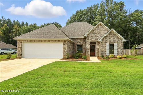 124 Jasmine Cove Dr, Brandon, MS, 39042-1101 | Card Image