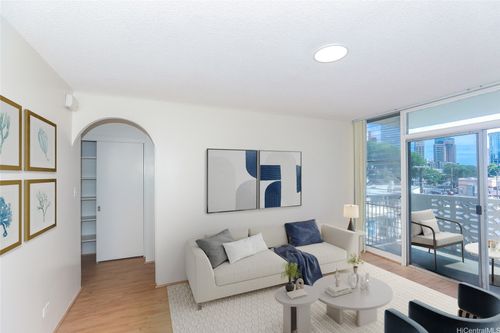 apt-407-1655 Kanunu St, Honolulu, HI, 96814-3213 | Card Image