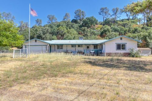 7831 Kirby St, Valley Springs, CA, 95252-9024 | Card Image