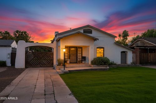 1637 E Earll Dr, Phoenix, AZ, 85016-7617 | Card Image