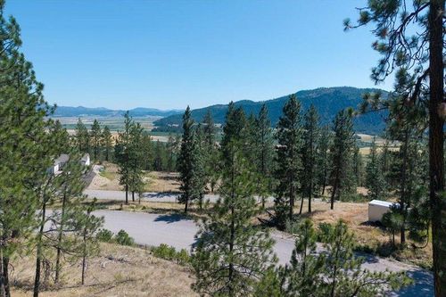 711 Palmer Ln, Chewelah, WA, 99109-5127 | Card Image