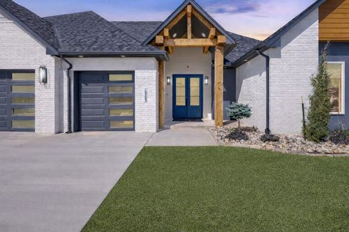 15505 Brook Hill Dr, Edmond, OK, 73013-9762 | Card Image