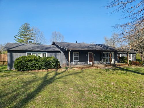 9769 Stuyvesant St, Benton, IL, 62812-5916 | Card Image