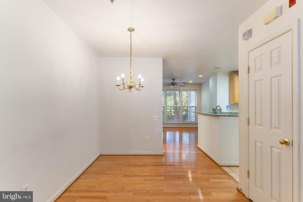 Residential Lease in NORTH BETHESDA 4