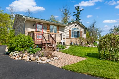 2480 Brunner Rd, Manitowoc, WI, 54220-8846 | Card Image