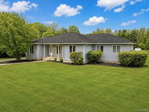 354 Petticoat Ln, Bloomingburg, NY, 12721-3055 | Card Image