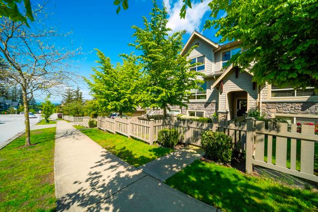 111 - 2738 158 Street, Townhouse with 4 bedrooms, 3 bathrooms and 2 parking in Surrey BC | Image 5