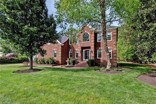 700 Water Fowl Dr, Yorktown, VA, 23692-2994 | Card Image