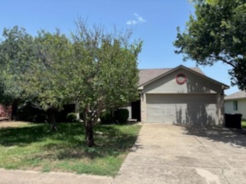 322 Meadowside Dr, Hutto, TX, 78634-5149 | Card Image