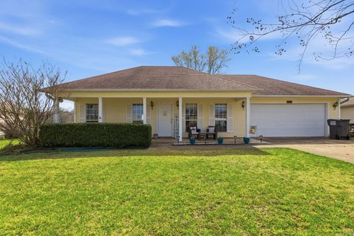 319 Lamplighter Dr, Benton, AR, 72015-9063 | Card Image