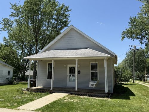 109 S Willow St, Toluca, IL, 61369-9457 | Card Image