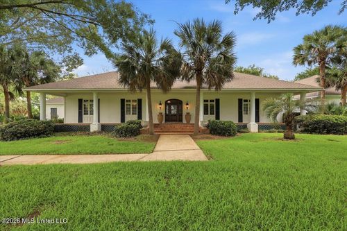 374 Saint Augustine Dr, Madison, MS, 39110-8897 | Card Image