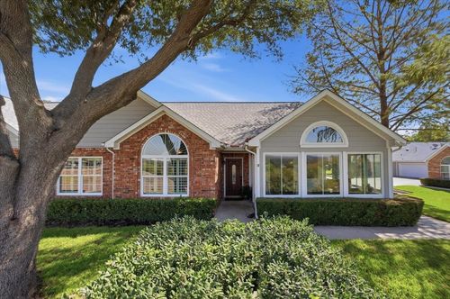6137 Haley Ln, Fort Worth, TX, 76132-3876 | Card Image