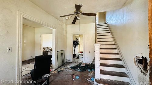 108 Mount Vernon St, Detroit, MI, 48202-2518 | Card Image