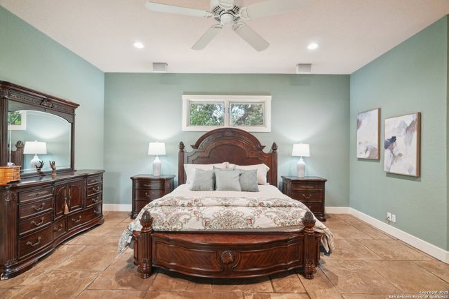 22340 Old Fossil Rd, House other with 3 bedrooms, 4 bathrooms and null parking in San Antonio TX | Image 25