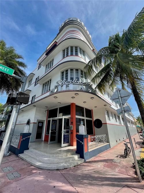 108-901 Collins Ave, Miami Beach, FL, 33139-5023 | Card Image
