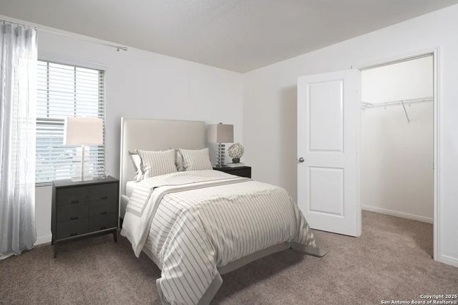 1015 Sharpie Ln, House other with 4 bedrooms, 3 bathrooms and null parking in Adkins TX | Image 7