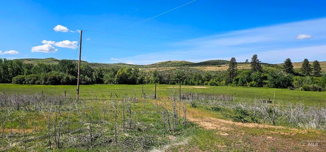 2168 Middle Fork Rd, Home with 2 bedrooms, 1 bathrooms and null parking in Council ID | Image 7