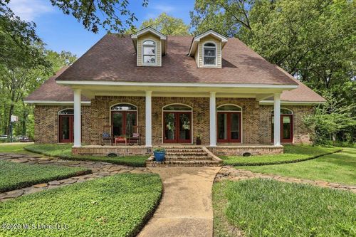 1700 Dunn Pease Rd, Raymond, MS, 39154-9398 | Card Image