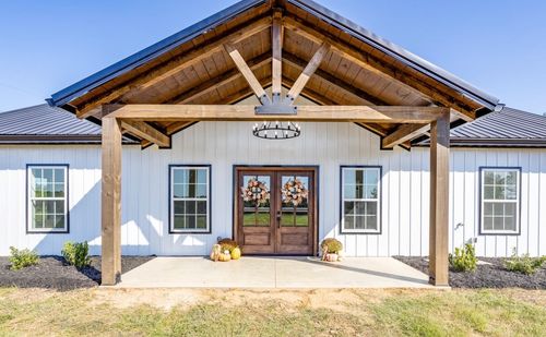 2404 Summer Oaks Cir, Summertown, TN, 38483-9200 | Card Image
