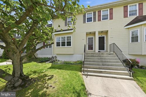 502 4th St, NEWARK, DE, 19711-6745 | Card Image