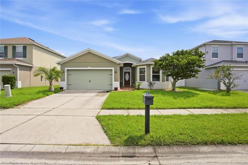 1831 Betsy Ross Ln, SAINT CLOUD, FL, 34769-7064 | Card Image