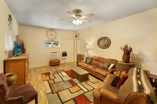 207 N Oneil St, Alvord, TX, 76225-5092 | Card Image