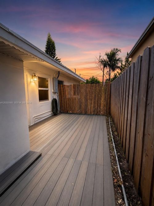 0-11100 Ne 12th Ave, Miami, FL, 33161-6840 | Card Image