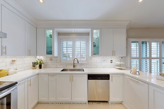 75 Cassandra Cres, House other with 5 bedrooms, 4 bathrooms and 5 parking in Richmond Hill ON | Image 9