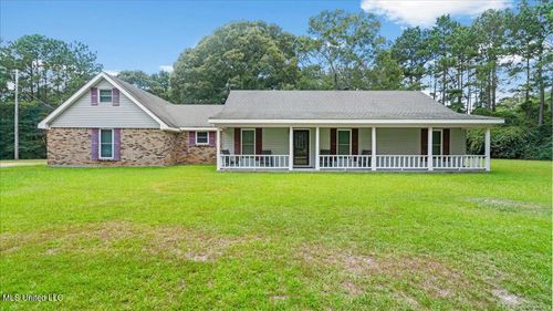 7585 Highway 35, Bassfield, MS, 39421-9595 | Card Image