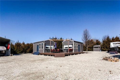 21 Colman Dr, La Cygne, KS, 66040-5512 | Card Image