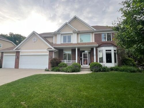 4002 Edgewater Dr, Ames, IA, 50010-4189 | Card Image