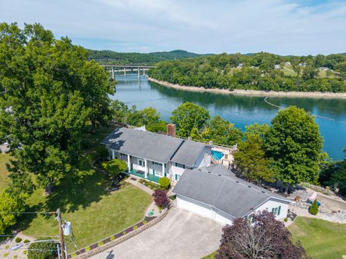 30 Highview Cir, Somerset, KY, 42503-8005 | Card Image