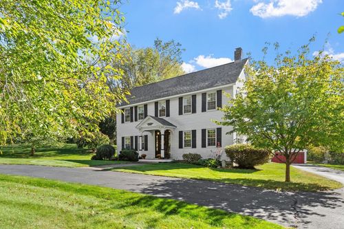 643 Harvard Rd, Lancaster, MA, 01523-2517 | Card Image
