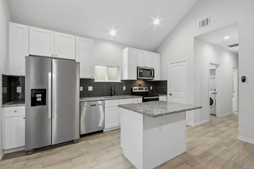 16902 Balmoral, Montgomery, TX, 77316-2987 | Card Image