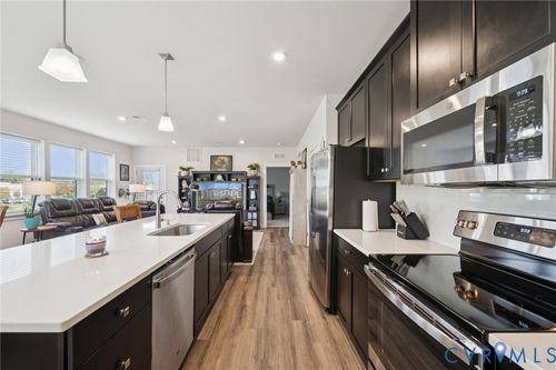 apt-103-4000 Maze Runner Dr, Midlothian, VA, 23112-3658 | Card Image