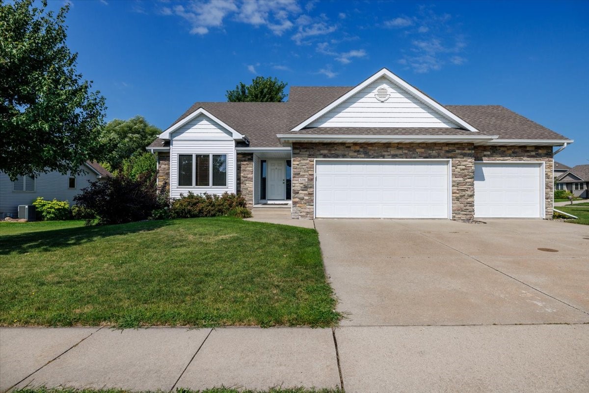 Rolling Rock Rd, Ankeny, IA 50023