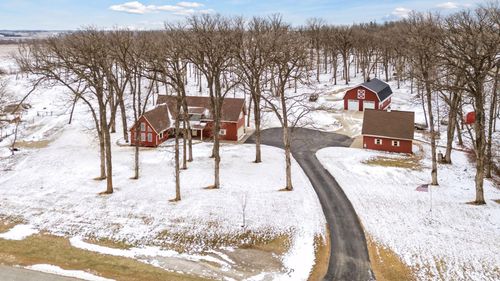 12510 County 9 Rd, Eyota, MN, 55934-2313 | Card Image