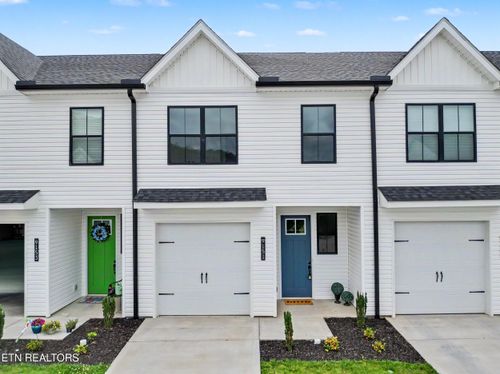 9151 Rolling Stone Way, Knoxville, TN, 37920-3373 | Card Image