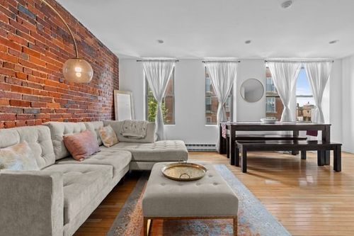 apt-52-328 Commercial St, Boston, MA, 02109-1118 | Card Image