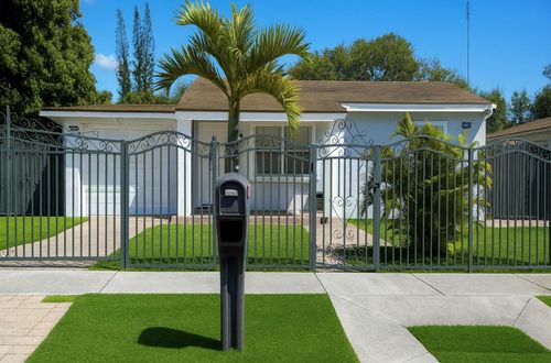 31 Miami Gardens Rd, West Park, FL, 33023-5235 | Card Image